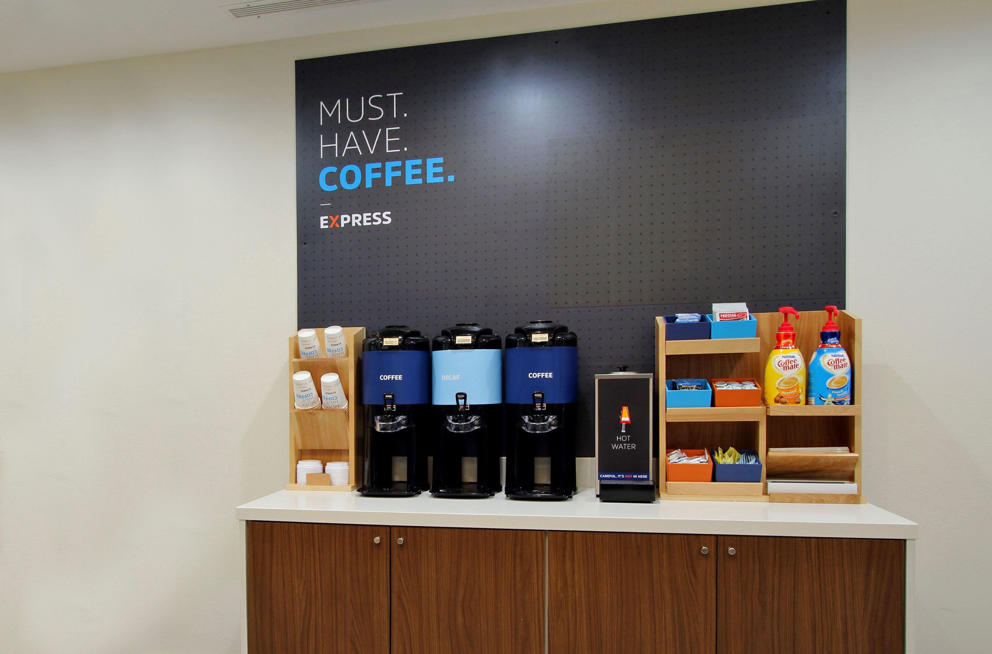 Holiday Inn Express Hotel & Suites Mcpherson By Ihg Eksteriør billede