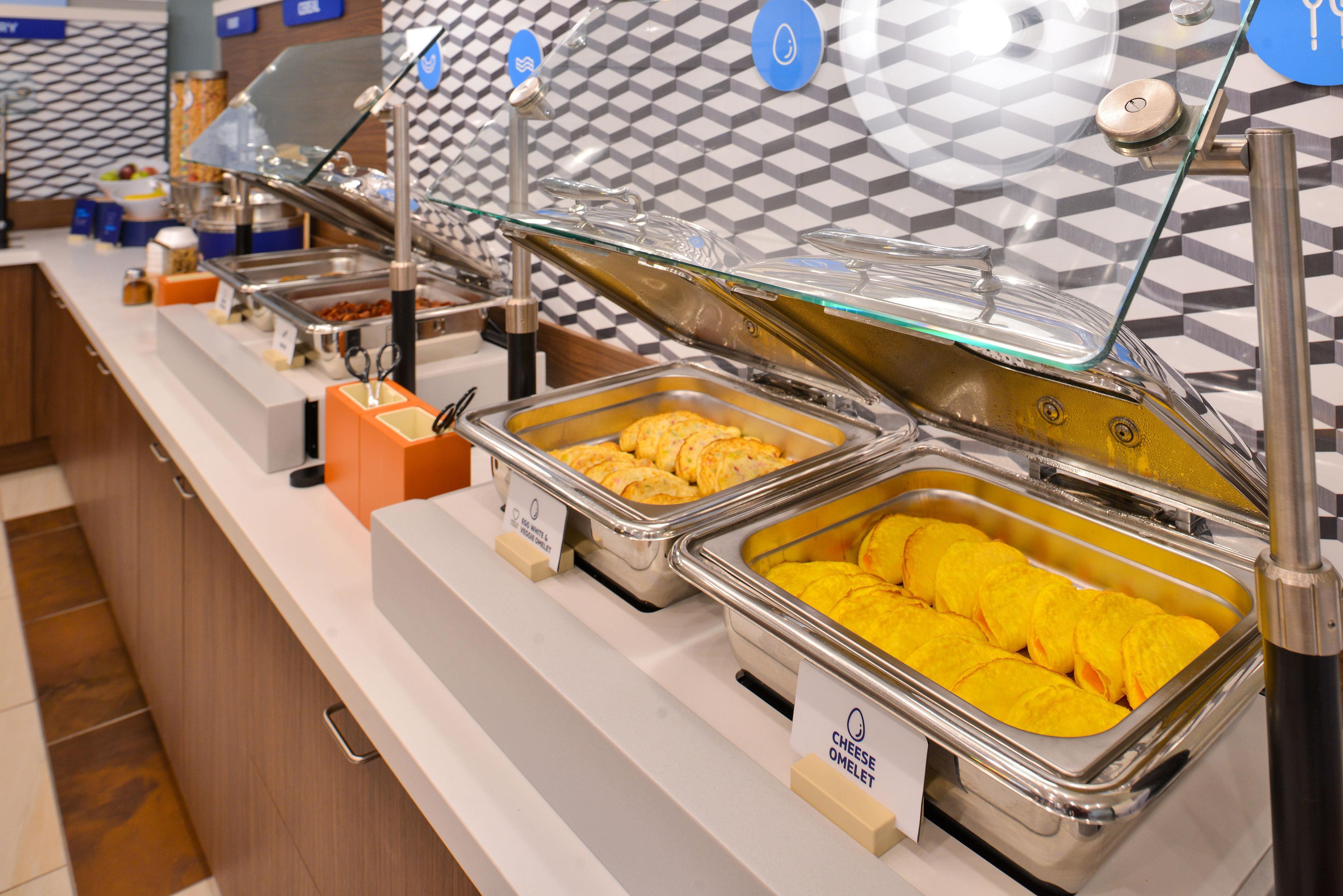 Holiday Inn Express Hotel & Suites Mcpherson By Ihg Eksteriør billede