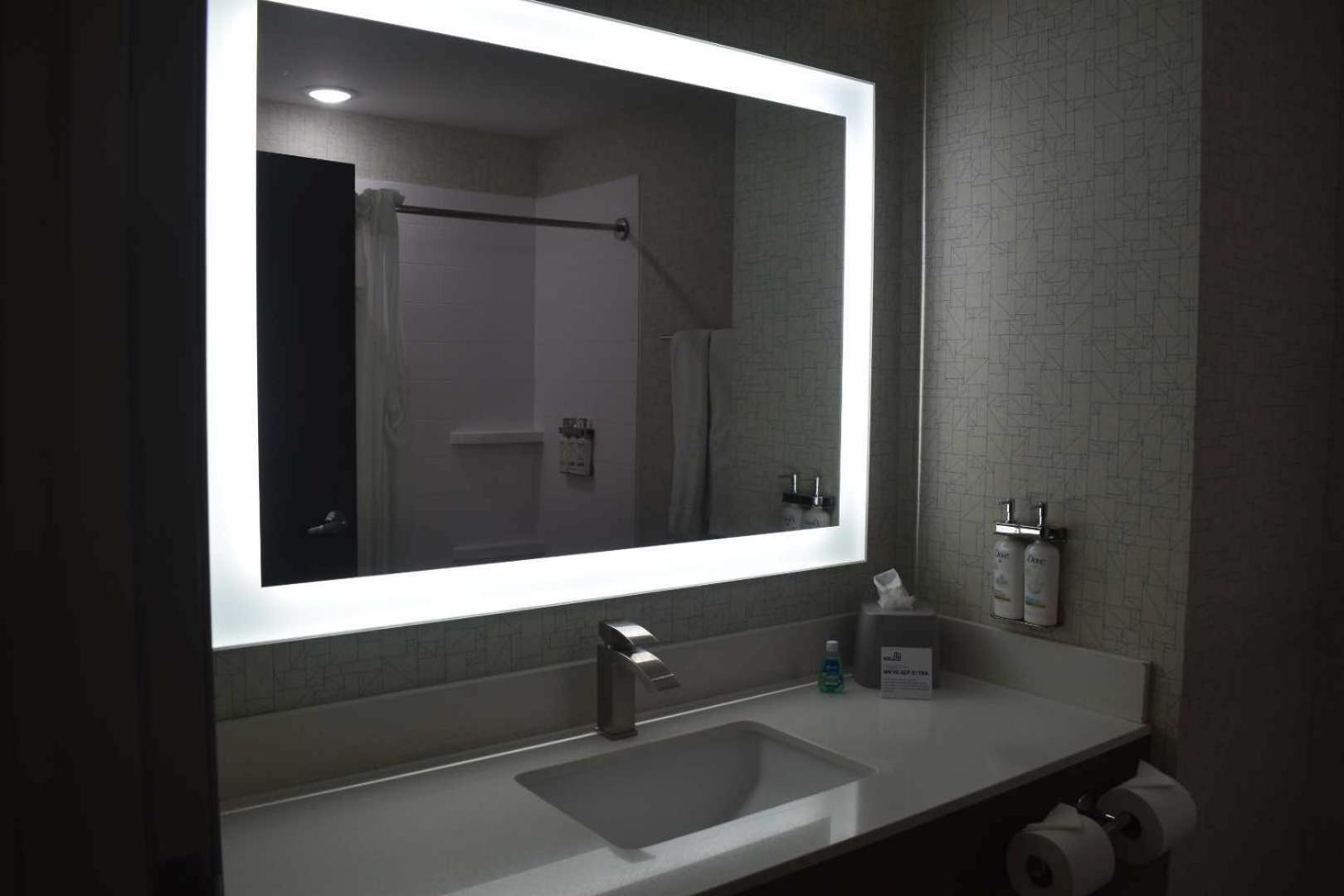 Holiday Inn Express Hotel & Suites Mcpherson By Ihg Eksteriør billede